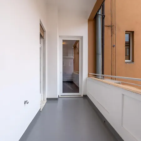 Casa Lusso Con 3 Con Affaccio Esclusivo Su San Petronio Апартаменты *