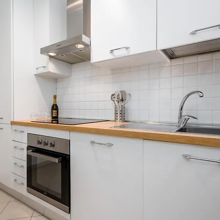 Casa Lusso Con 3 Con Affaccio Esclusivo Su San Petronio Апартаменты *
