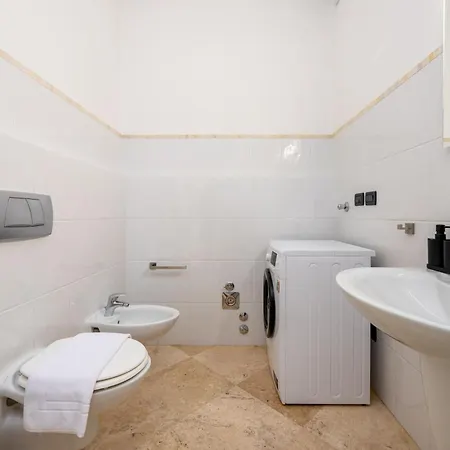 Casa Lusso Con 3 Con Affaccio Esclusivo Su San Petronio